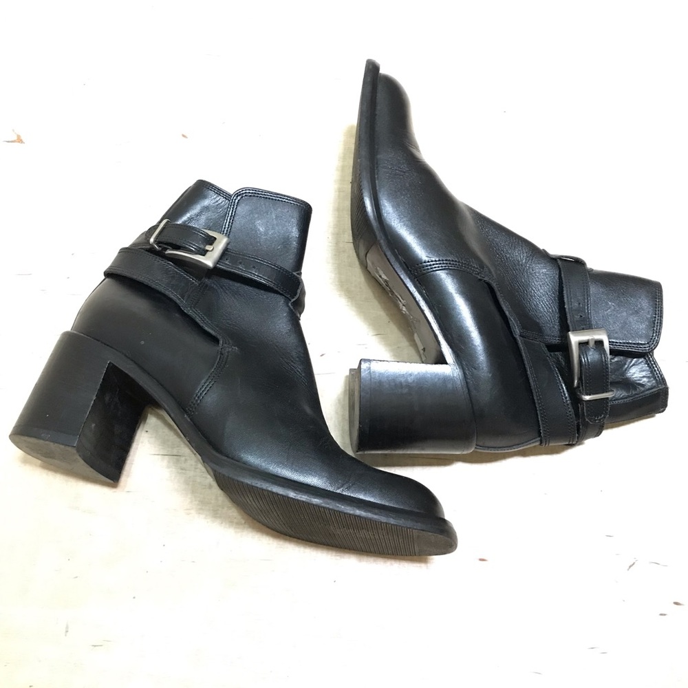 Raffaella Venturini Chelsea Block Heels Boots